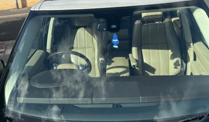 
Land Rover Range Rover 3.0 TD V6 Vogue Auto full									