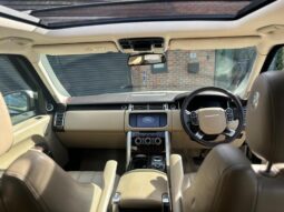 
Land Rover Range Rover 3.0 TD V6 Vogue Auto full									