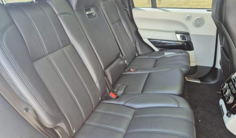 
Land Rover Range Rover 3.0 TD V6 Vogue full									