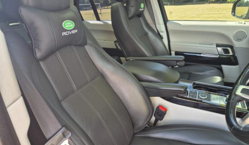 
Land Rover Range Rover 3.0 TD V6 Vogue full									