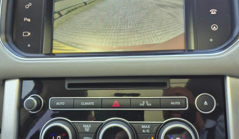 
Land Rover Range Rover 3.0 TD V6 Vogue full									