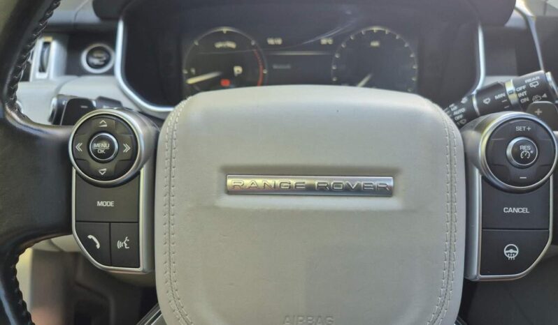 
Land Rover Range Rover 3.0 TD V6 Vogue full									