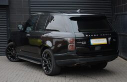 
Land Rover Range Rover 4.4 SD V8 Vogue full									