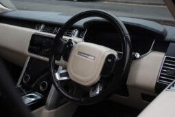 
Land Rover Range Rover 4.4 SD V8 Vogue full									