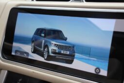 
Land Rover Range Rover 4.4 SD V8 Vogue full									