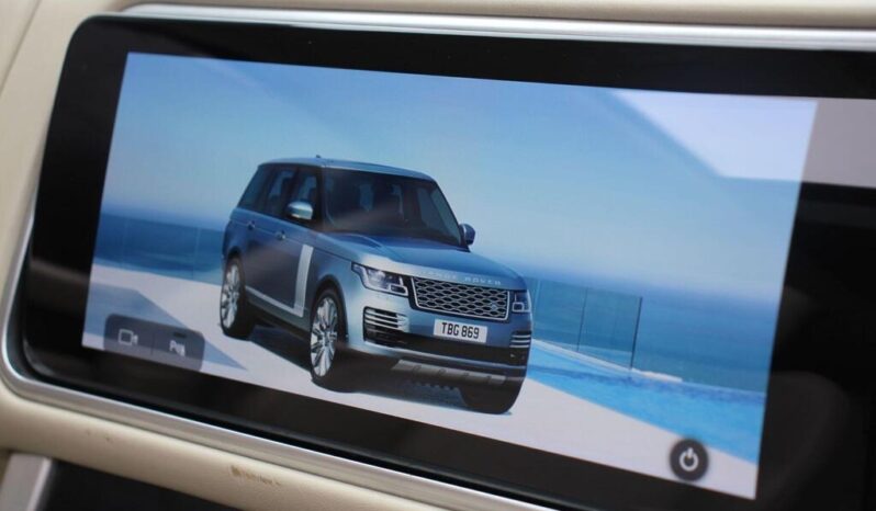 
Land Rover Range Rover 4.4 SD V8 Vogue full									