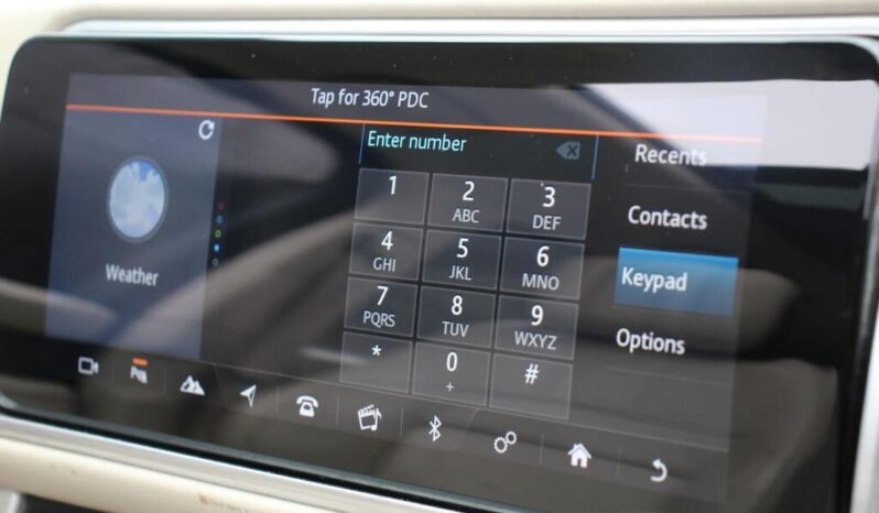 
Land Rover Range Rover 4.4 SD V8 Vogue full									