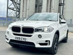 
BMW X5 2019 3.0 30d SE Auto xDrive full									