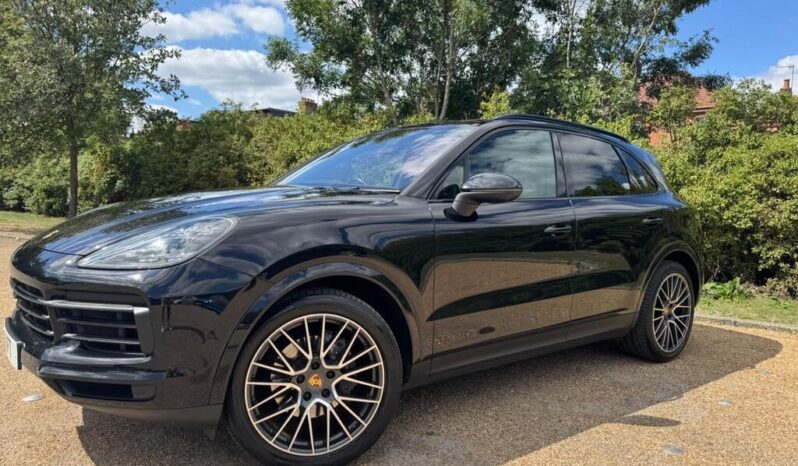 
Porsche Cayenne 3.0T V6 TiptronicS 4WD Euro 6 full									