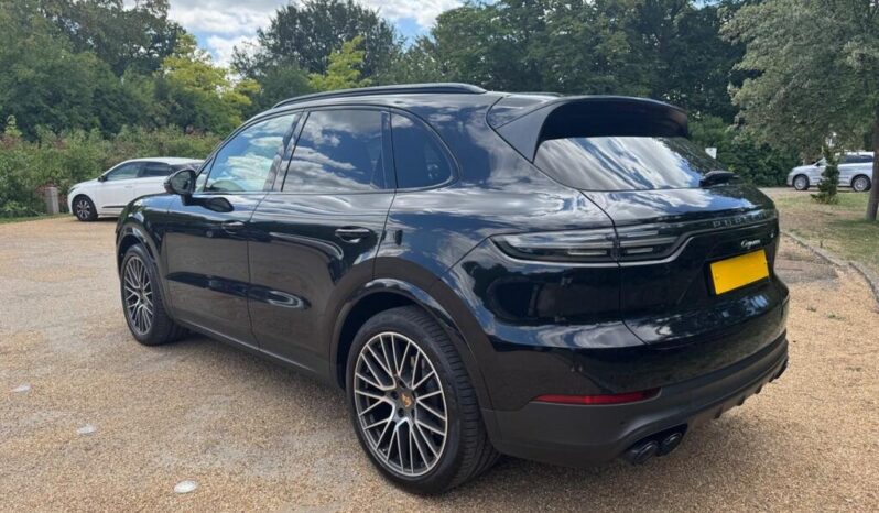 
Porsche Cayenne 3.0T V6 TiptronicS 4WD Euro 6 full									