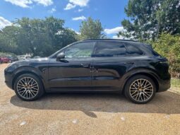 
Porsche Cayenne 3.0T V6 TiptronicS 4WD Euro 6 full									