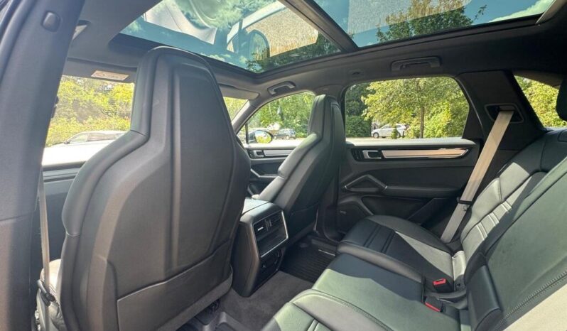 
Porsche Cayenne 3.0T V6 TiptronicS 4WD Euro 6 full									