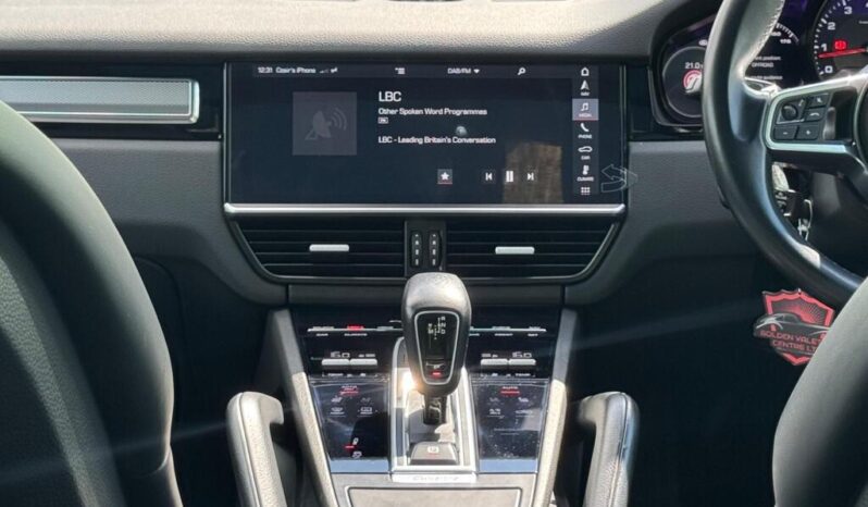 
Porsche Cayenne 3.0T V6 TiptronicS 4WD Euro 6 full									