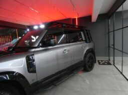 
Land Rover Defender 110 2020 3.0 i6 X full									