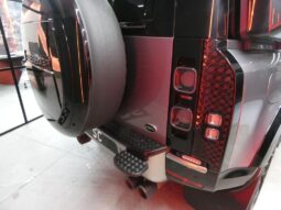 
Land Rover Defender 110 2020 3.0 i6 X full									