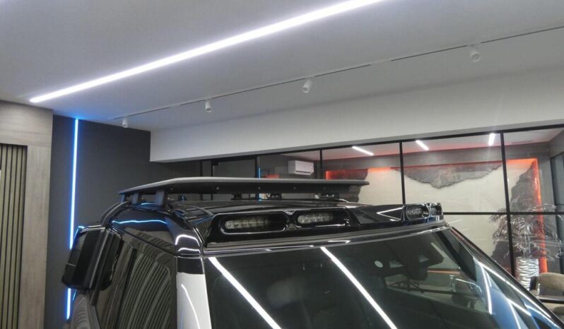 
Land Rover Defender 110 2020 3.0 i6 X full									