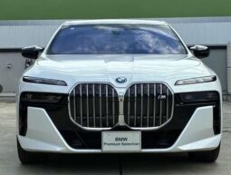 
BMW i7 M70 xDrive full									