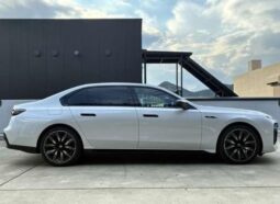 
BMW i7 M70 xDrive full									